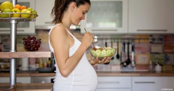 أطعمة يجب تجنبها من أجل حمل صحي وأهم طرق التغذية أثناء الحمل