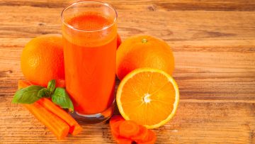 طريقة عمل عصير البرتقال بالجزر صحي وغني بالمعادن لرمضان والصيف بأسرار الكافيهات