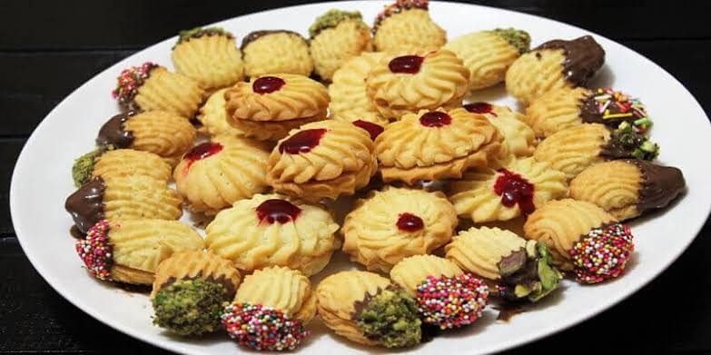 مكونات عمل البيتي فور في العيد بطريقة سهلة