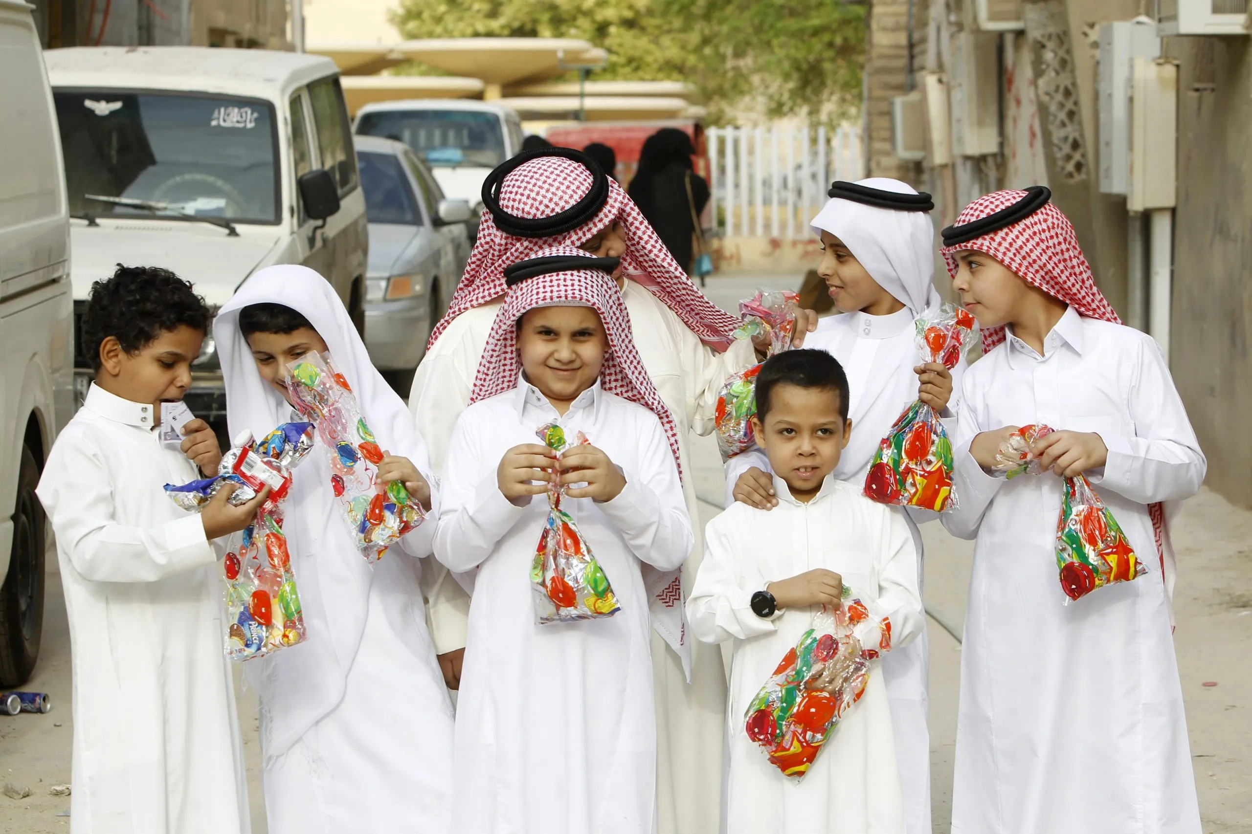 موعد إجازة عيد الفطر المبارك في السعودية للقطاعين الخاص وغير الربحي.. وعدد أيامها