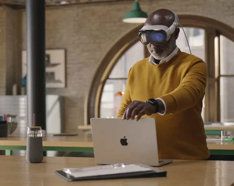 منتج شركة Apple الجديد