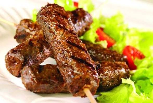 مع قرب عيد الأضحى … أسرار عدم انكماش الكفتة المشوية عمرها ما تخطر على بالك جربيها وهتفرحى من النتيجة
