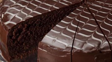 طريقة عمل الكيكة بالشوكولاته بصوص الجناش الاقتصادي والمقادير بالكوب