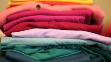 دليلك لغسل الملابس القطنية الملونة