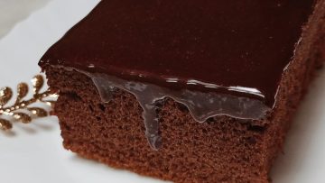 كيكة شوكولاتة سهلة سريعة غرقانه بصوص رهيب إقتصاديه جدا وبحجم عائلي