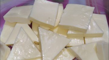 طريقة عمل الجبنة المثلثات بمكونات اقتصادية وبمذاق لا يقاوم