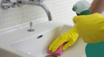وصفة تنظيف حوض الحمام