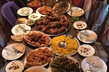 انسي هم العزومات.. تنظيم عزومة 15 فرد وأكثر افضل الأكلات والتنظيمات ليوم رائع لا ينسي