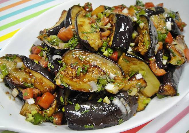 سلطة الباذنجان المقلي