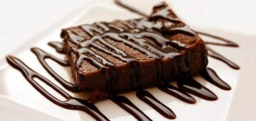 طريقة تحضير براونيز الشوكولاتة السريعة الخفيفة  وبمكونات موجودة في مطبخك