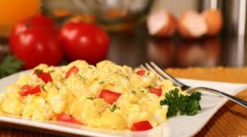 وصفات بيض للفطور سهلة وسريعة مسلوق أو محمر منها العجة