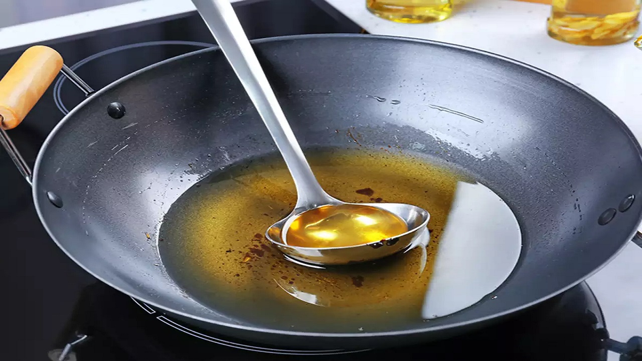طرق استخدام زيت القلي المستعمل